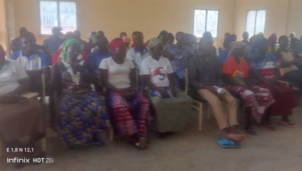 Formation des femmes et leurs maris pour promouvoir la scolarisation et le maintien des filles à l&#039;école